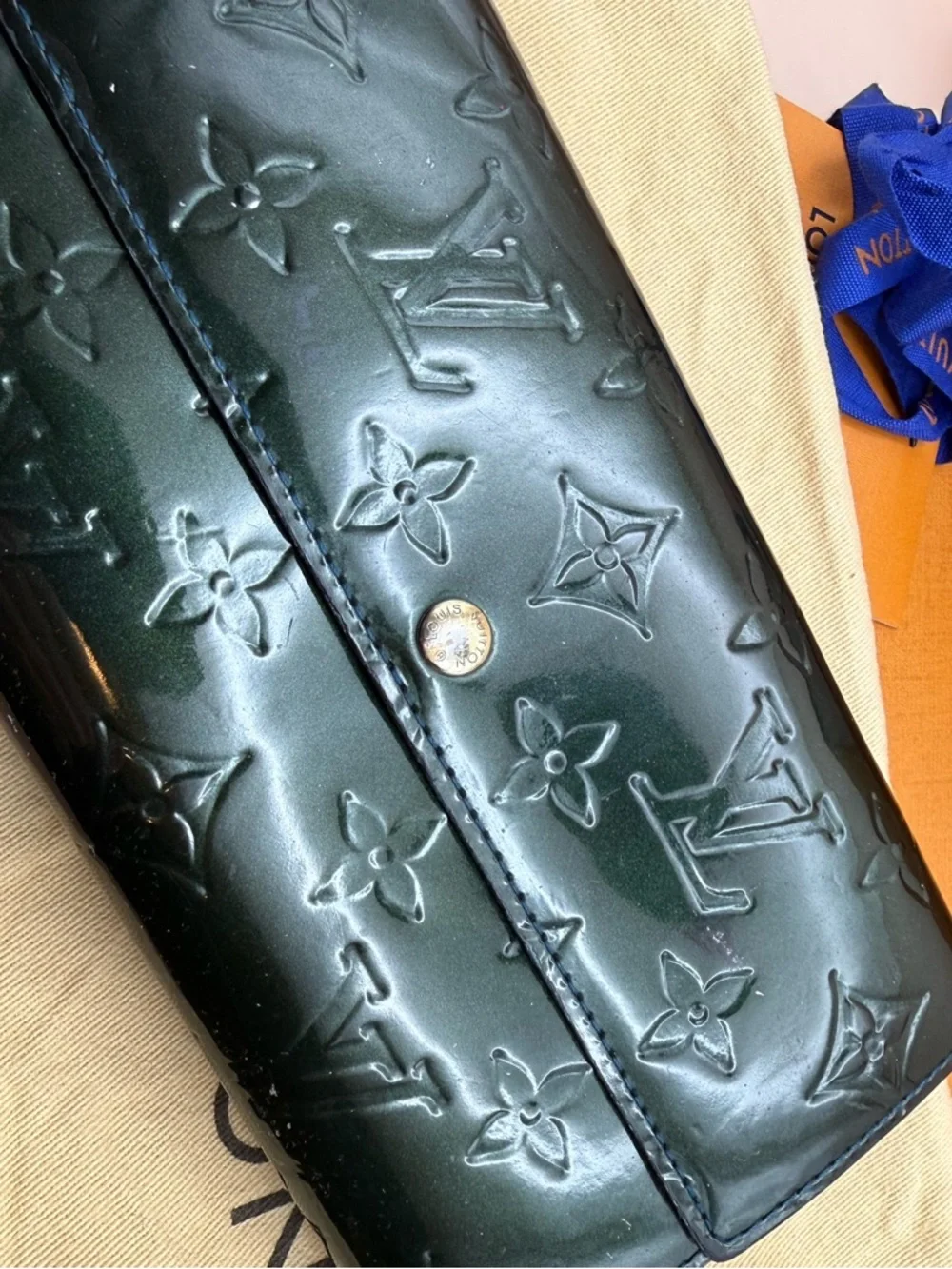 Louis Vuitton Dark Green Vernis Monogram Continental Wallet - Picture 14 of 14